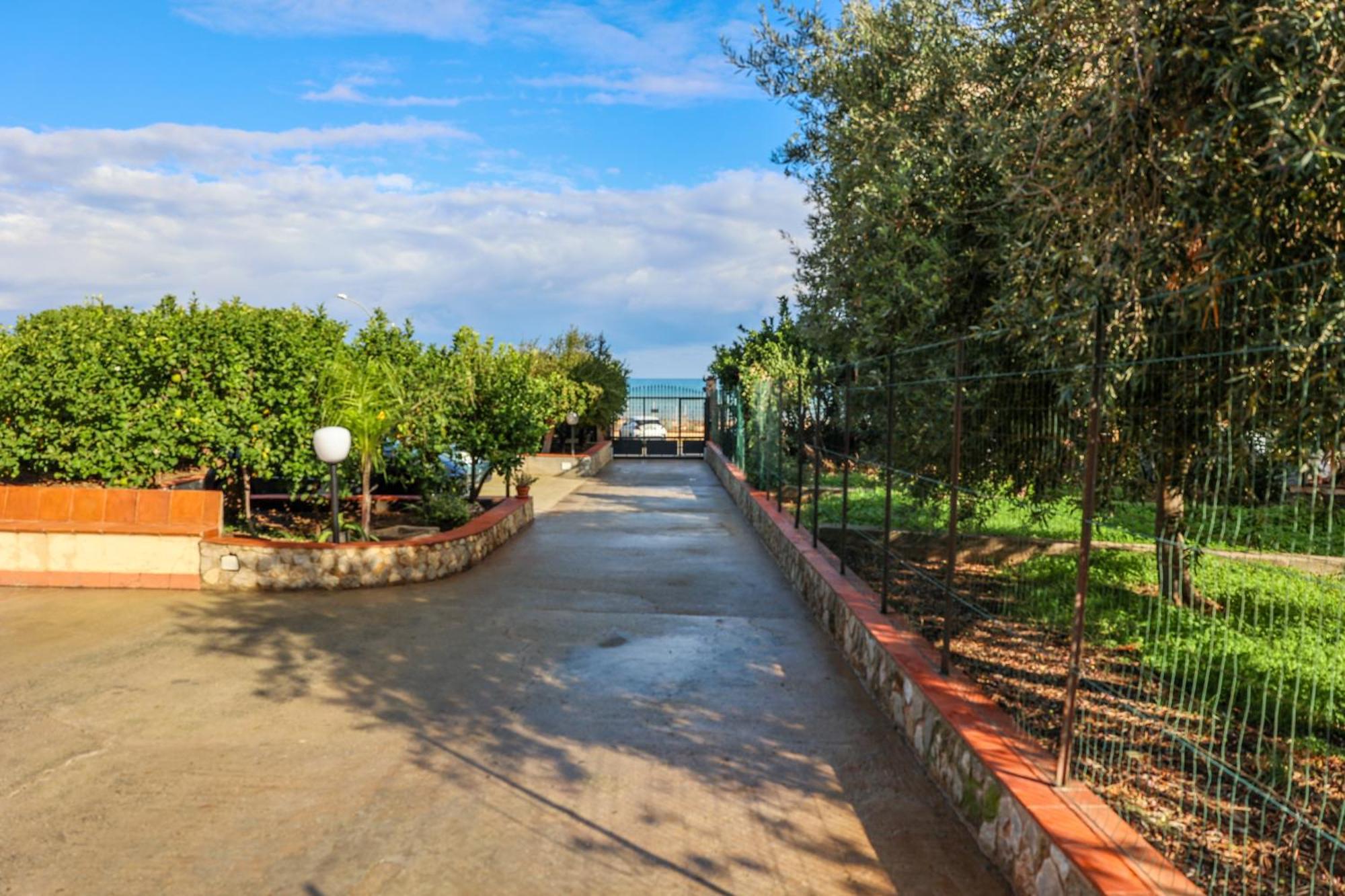 تْرابْيا B&B Giardino Dei Cedri المظهر الخارجي الصورة